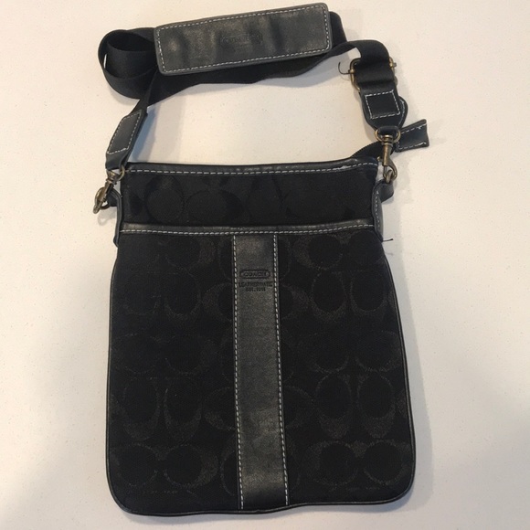 Coach Crossbody Bag - Picture 1 of 5